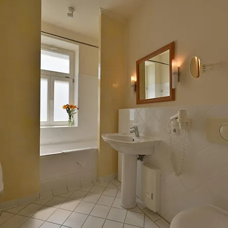 Daire Ferienwohnung-1-villa-celia-sellin-strandnah-fuer-6-personen Sellin (Rugen)