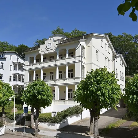 Ferienwohnung-1-villa-celia-sellin-strandnah-fuer-6-personen Daire